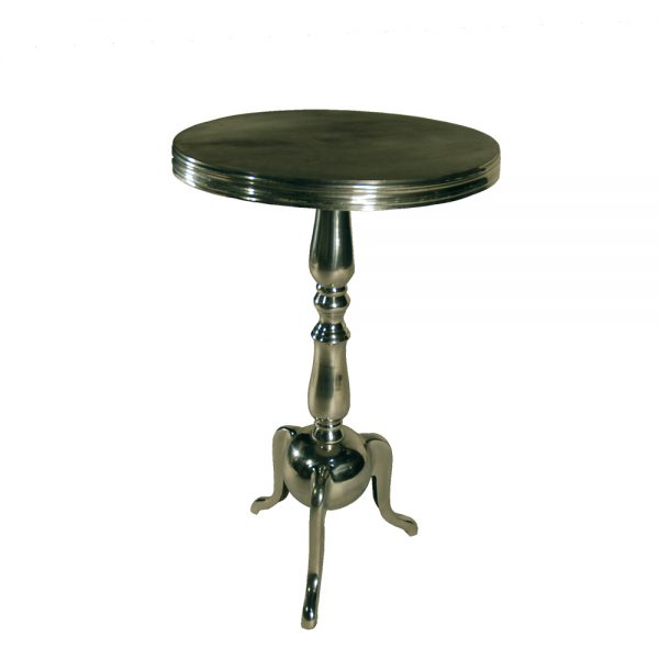 Cruiser Table Queen Anne